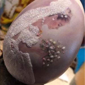 Handpainted Bride W/ Veil Bouquet Glittery Decor